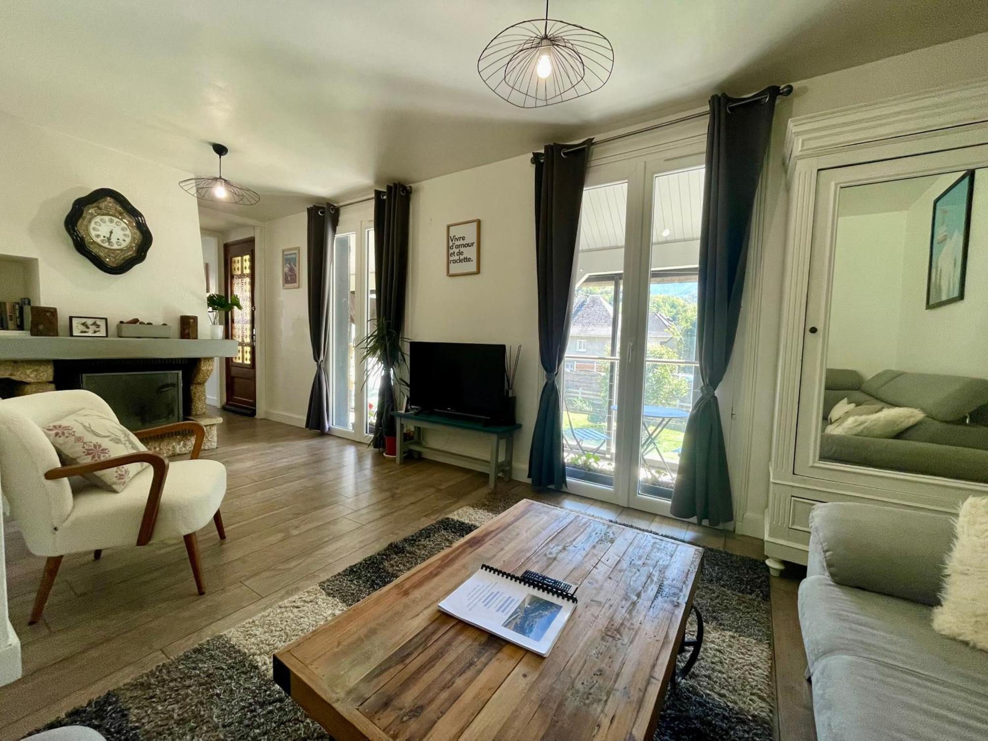 Bel Appartement Dans Residence Cheminee /Jardin Luz-Saint-Sauveur Buitenkant foto